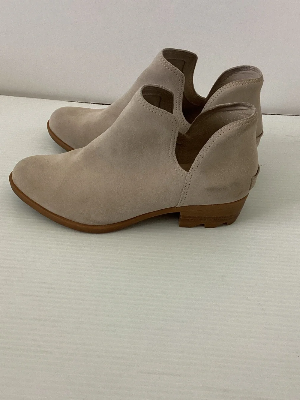 Sorel Lola Light Beige Suede Ankle Booties